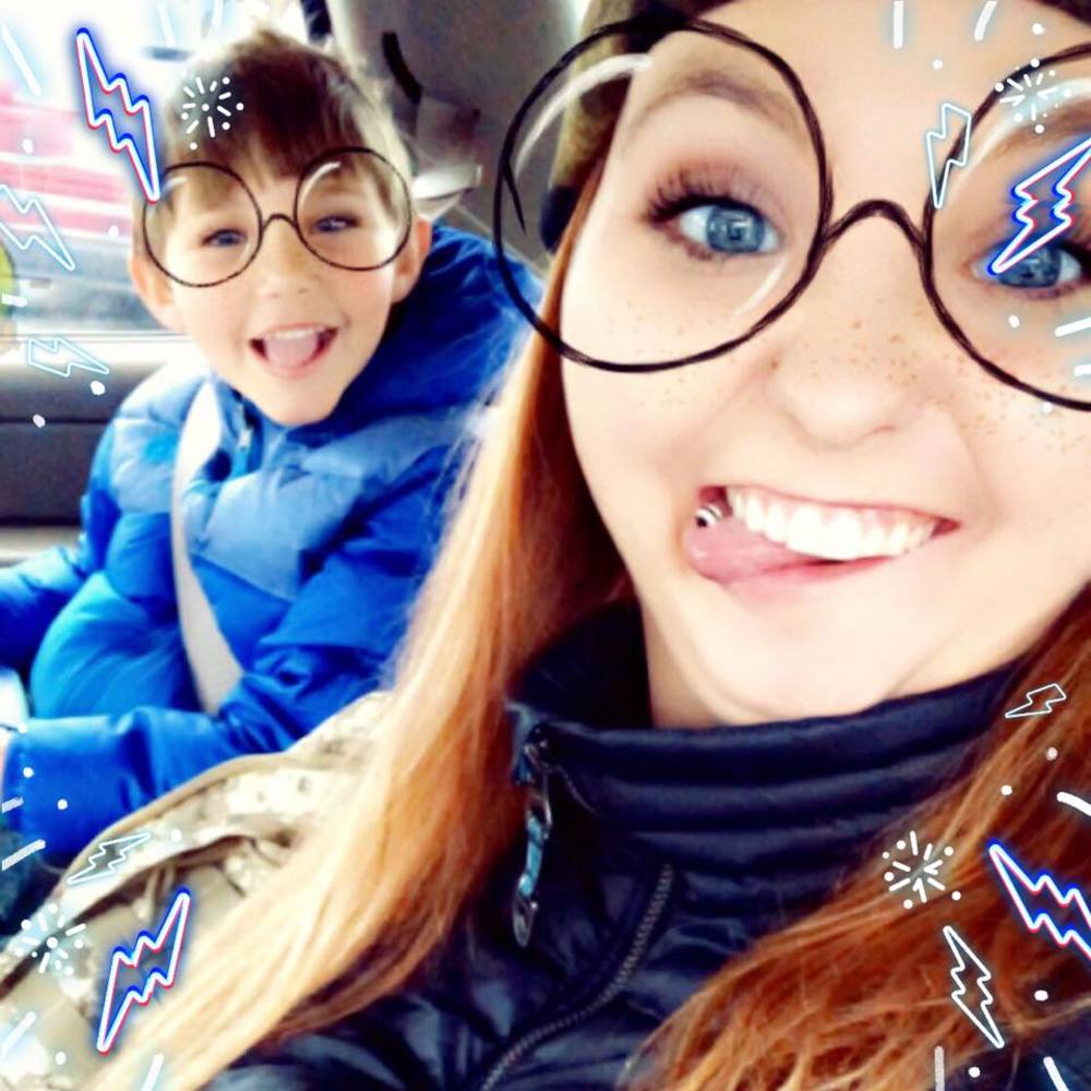 Meet your Posher, Alexis